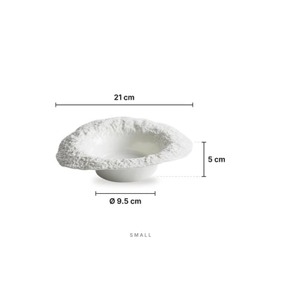 Arctic Texture Plate Small – dimensions: length 21 cm, height 5 cm, base diameter 9.5 cm