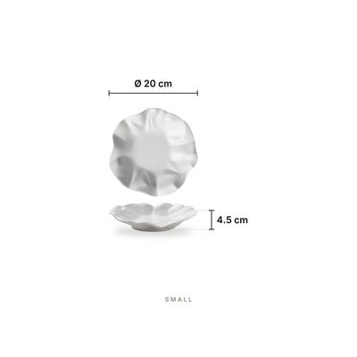 Crumple Plates Small – dimensions: diameter 20 cm, height 4.5 cm