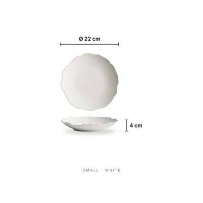 Grain - Plate Small White – dimensions: diameter 22 cm, height 4 cm