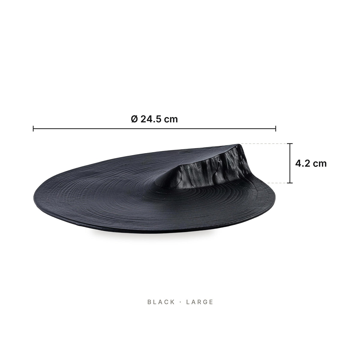 Mountain Cliff - Plate Black Large – dimensions: diameter 24.5 cm, height 4.2 cm