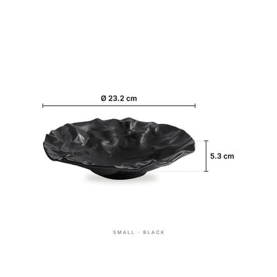 New Home - Deep Plate Small Black – dimensions: diameter 23.2 cm, height 5.3 cm