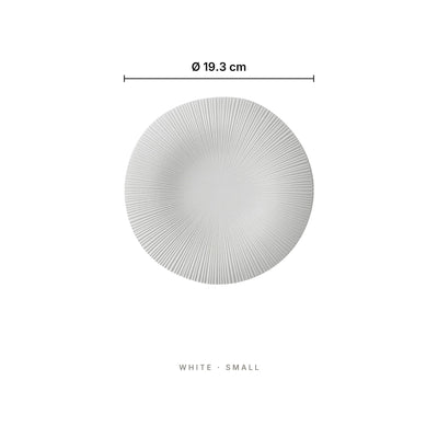 Solar Elegance - Plate White / Small – dimensions: diameter 19.3 cm, height 2 cm