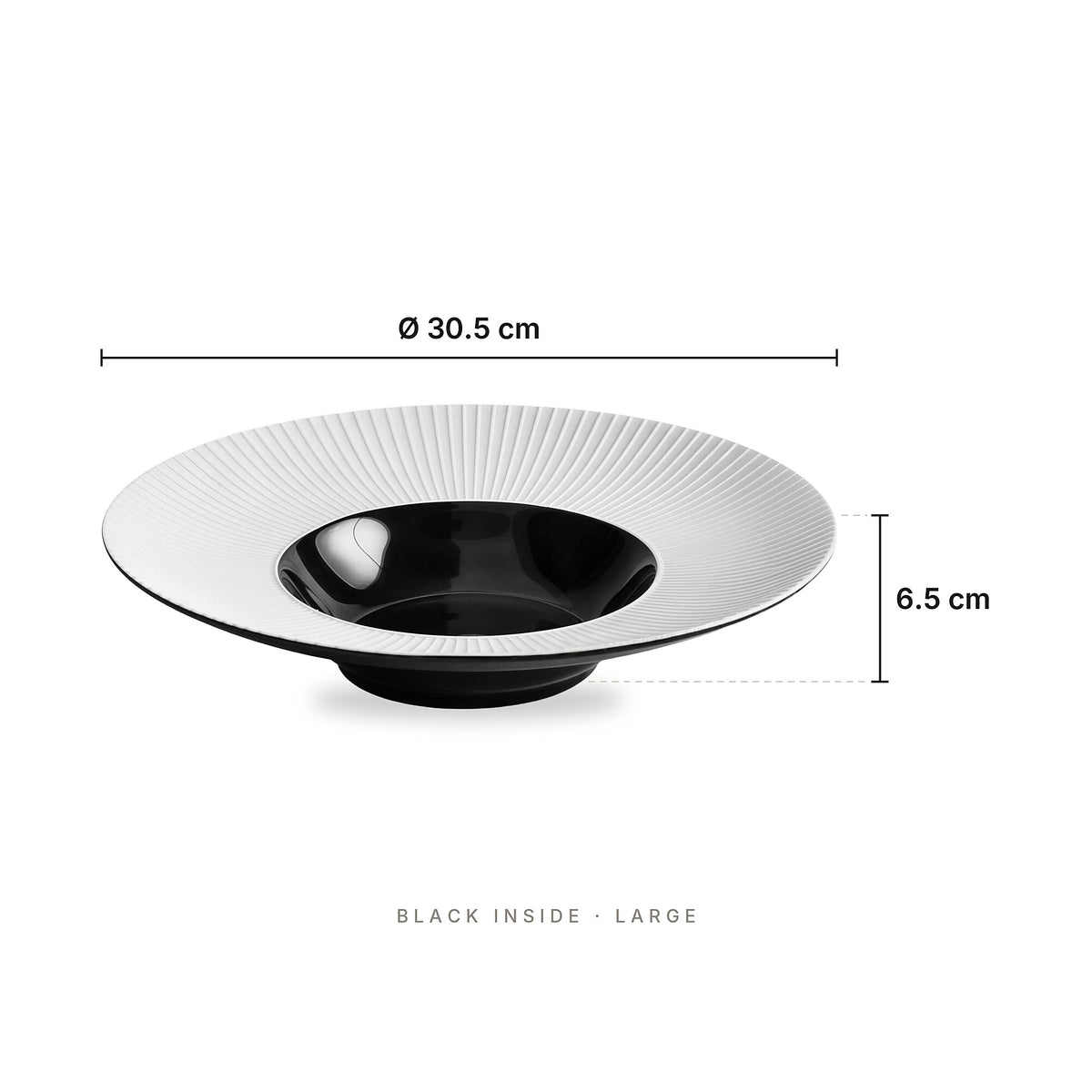 Straw Hat - Plate Black inside Large – dimensions: diameter 30.5 cm, height 6.5 cm