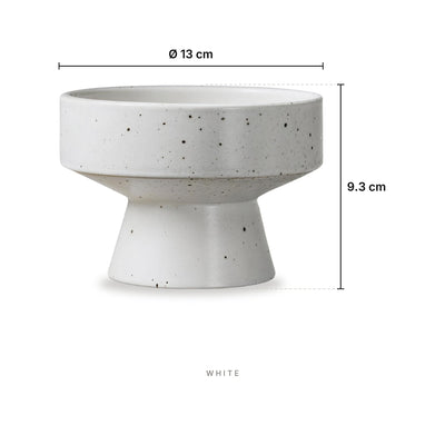 Zen Podium - Serving Platform White – dimensions: diameter 13 cm, height 9.3 cm