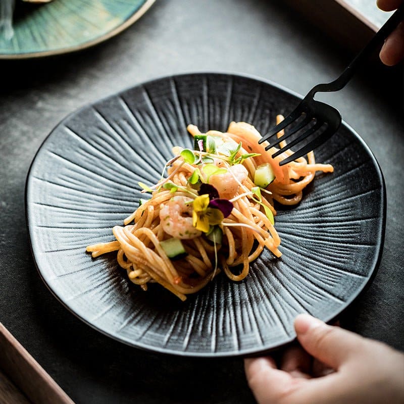 Japanese-style Ceramic Oak Plate - TableGlow