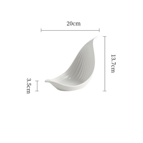 Leaf Shaped Irregular Plate - TableGlow