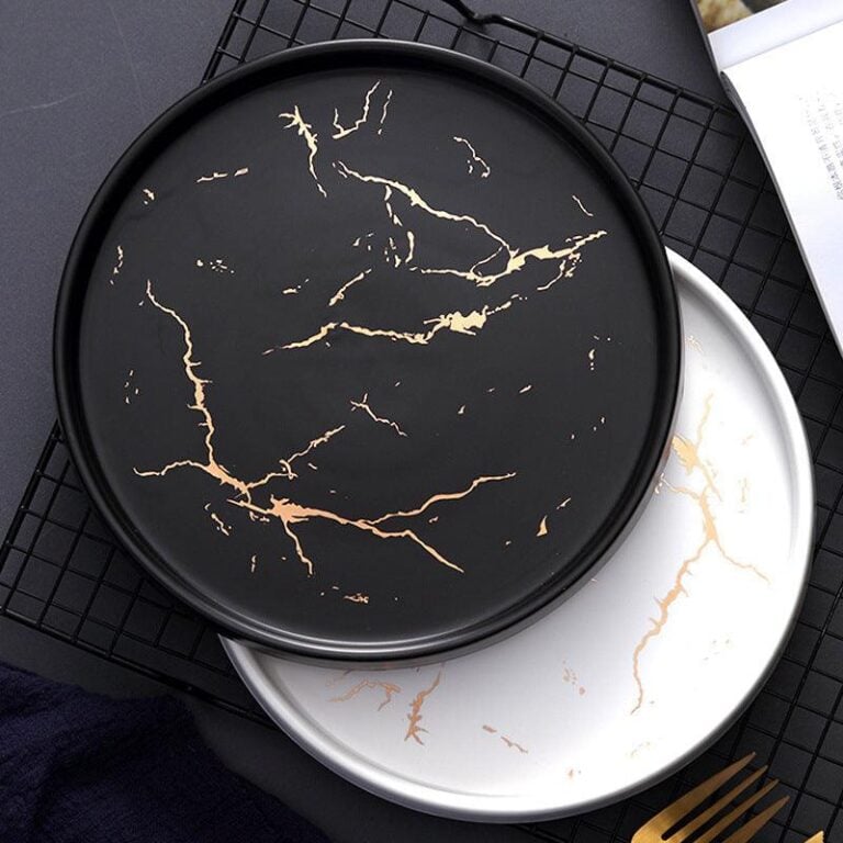 Noir Gold Rush - Plate