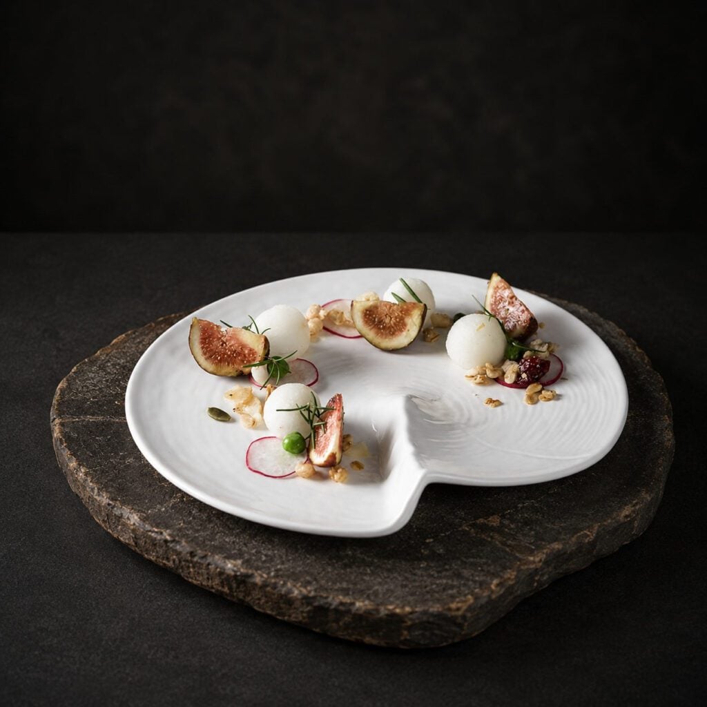 Mountain Cliff - Plate
